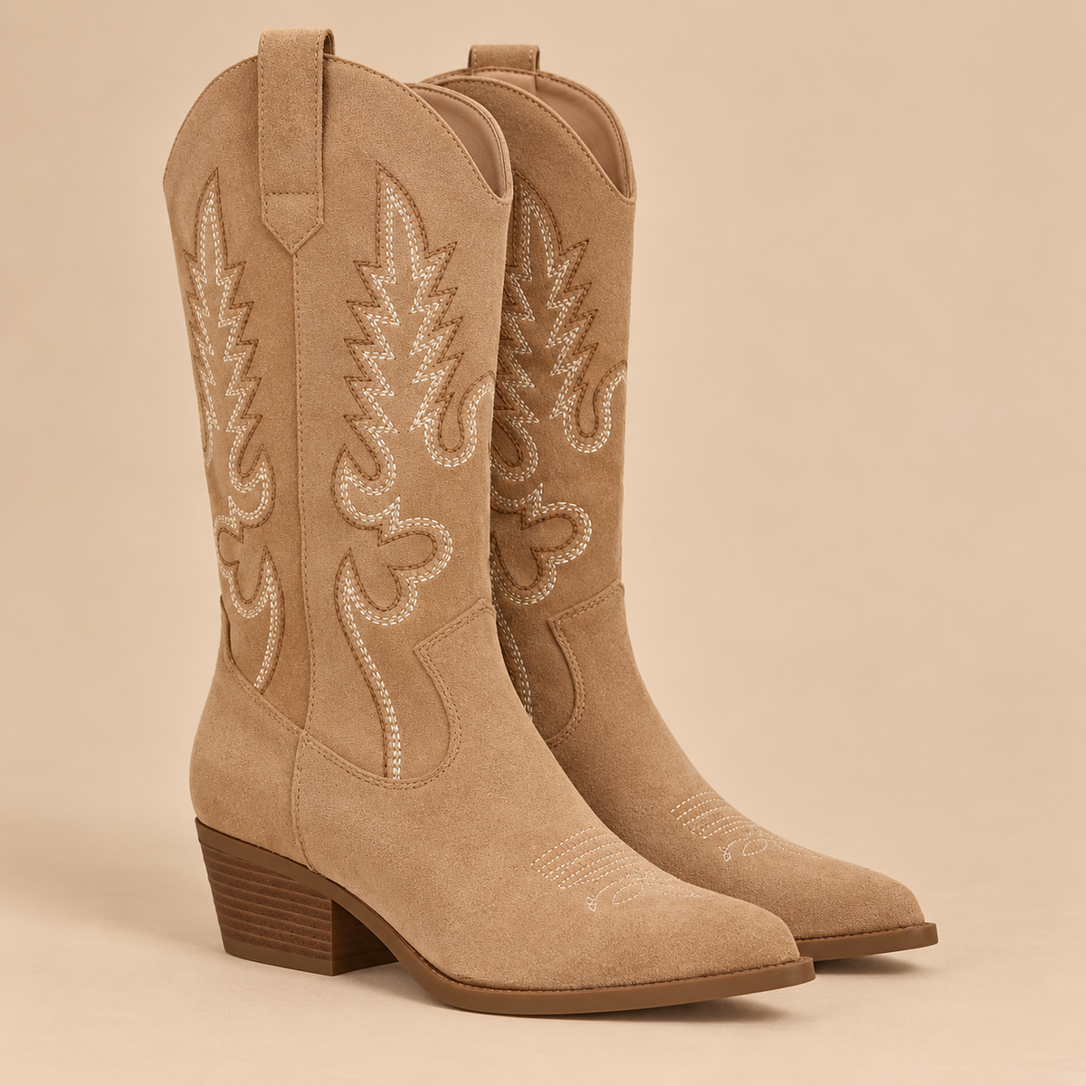 Marbella Rocío | Botas Camperas de Ante con Bordado Western