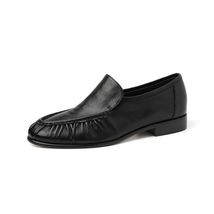 Mocasín de piel fruncida