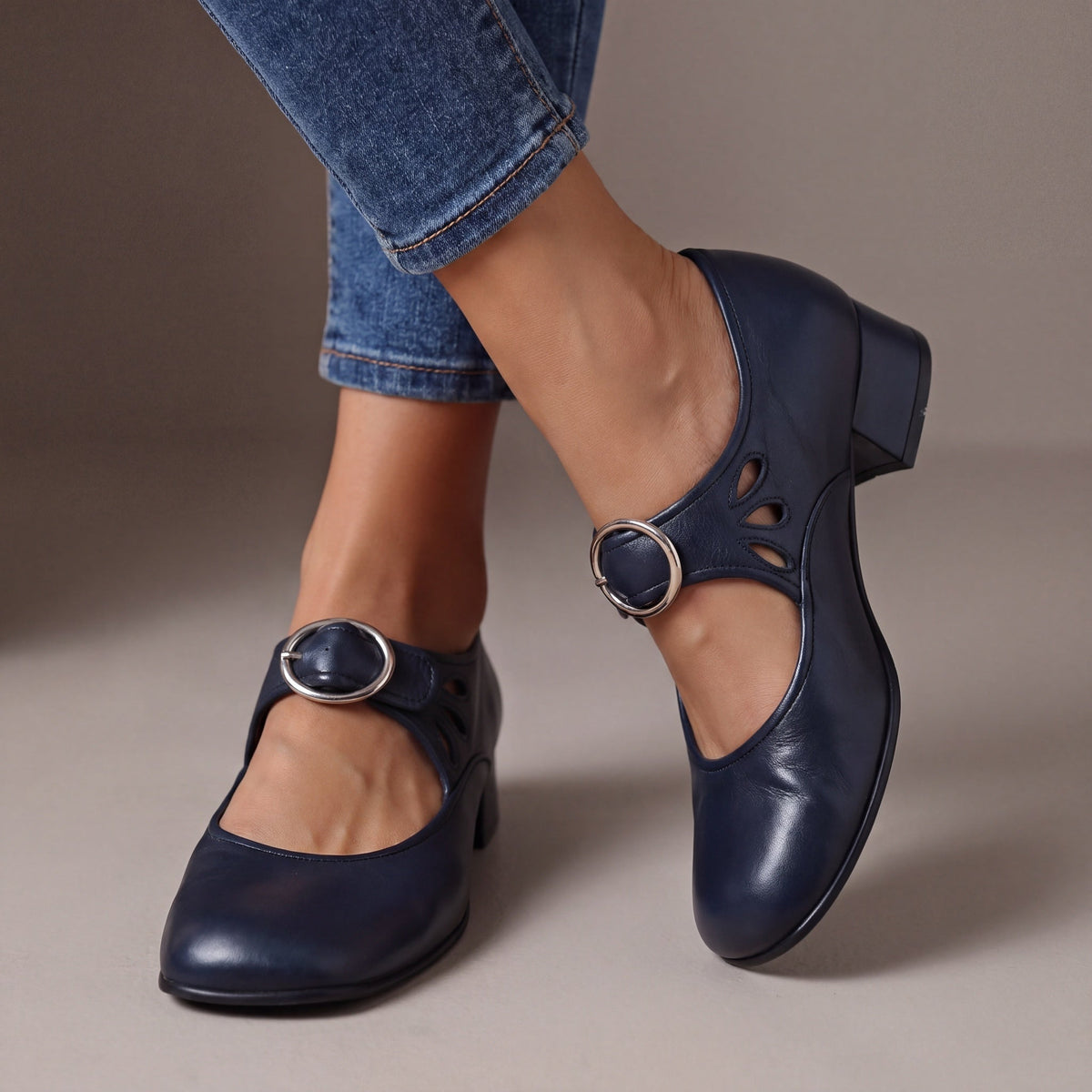 Marion | Zapatos de salón cómodos con correa y tacón ancho